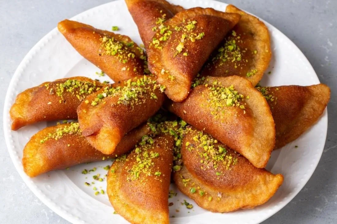 أبرز محلات بيع قطايف في السعودية