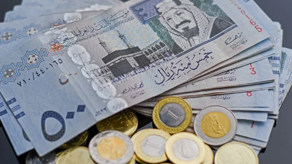 السيولة النقدية في السعودية تقفز 60 مليار ريال منذ بداية 2024