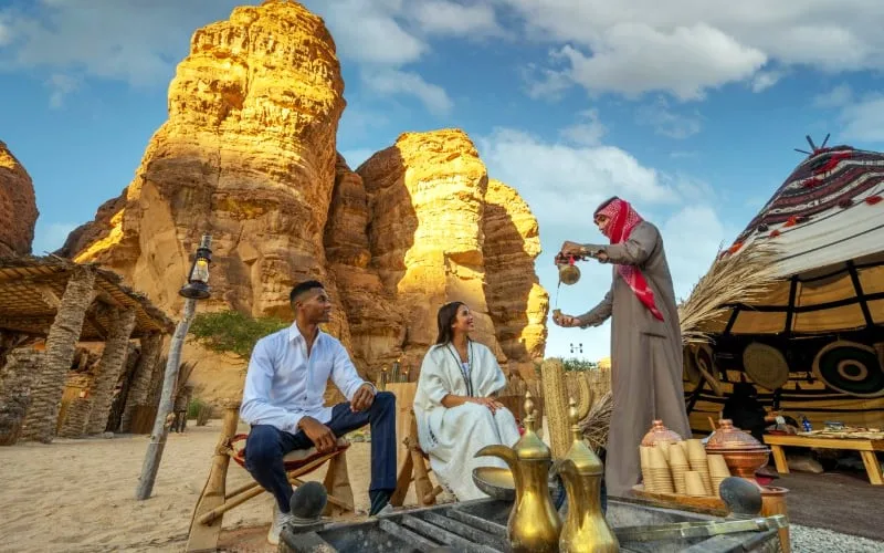 السعودية تُعلن استراتيجية جديدة: استثمارات ضخمة لإعادة تنشيط السياحة بقيمة 80 مليار دولار