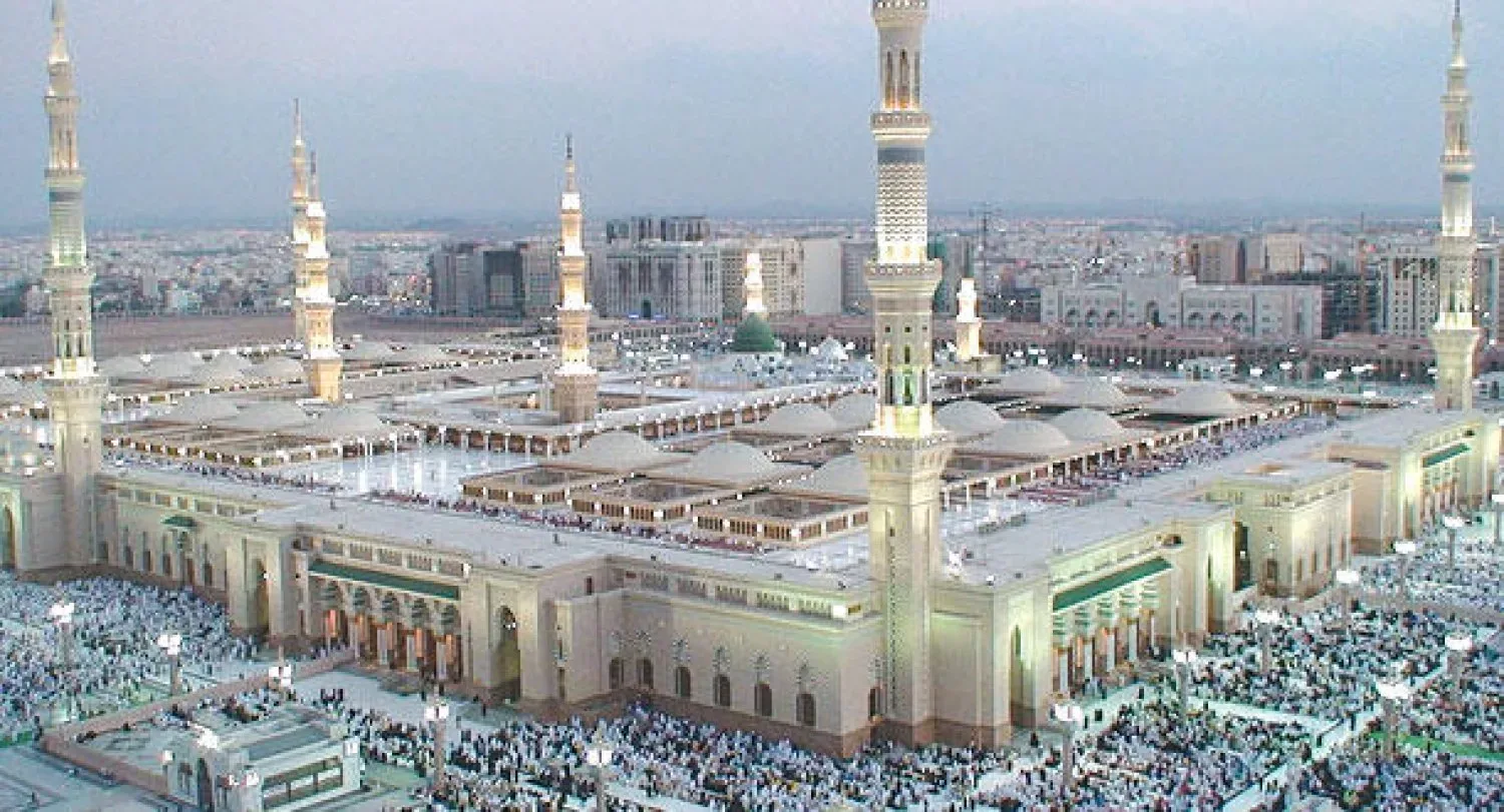 كم تبلغ المسافة من المدينة إلى الرياض؟ - صورة 2