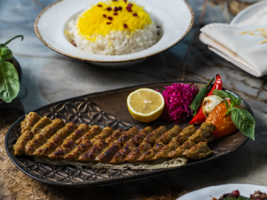 تعرف على أفضل المطاعم في الخبر
