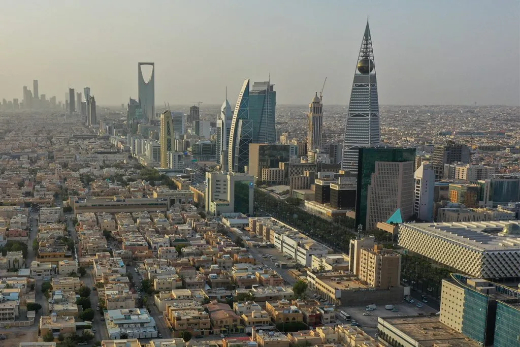 شروط عقد الإيجار في السعودية: القوانين والضوابط الأساسية
