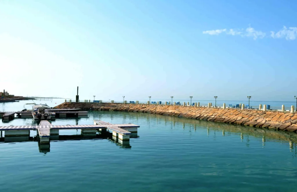 جزر السعودية الساحرة: وجهات طبيعية لا تُضاهى للاستكشاف