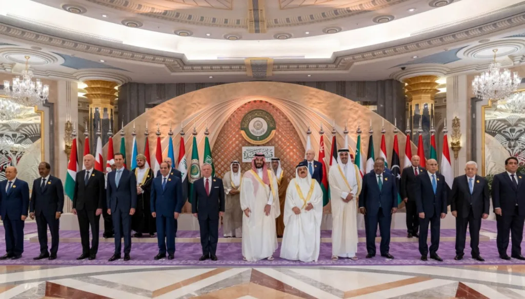 قمة الرياض تدين العدوان الإسرائيلي وولي العهد السعودي يشدد على حق الفلسطينيين في تقرير مصيرهم