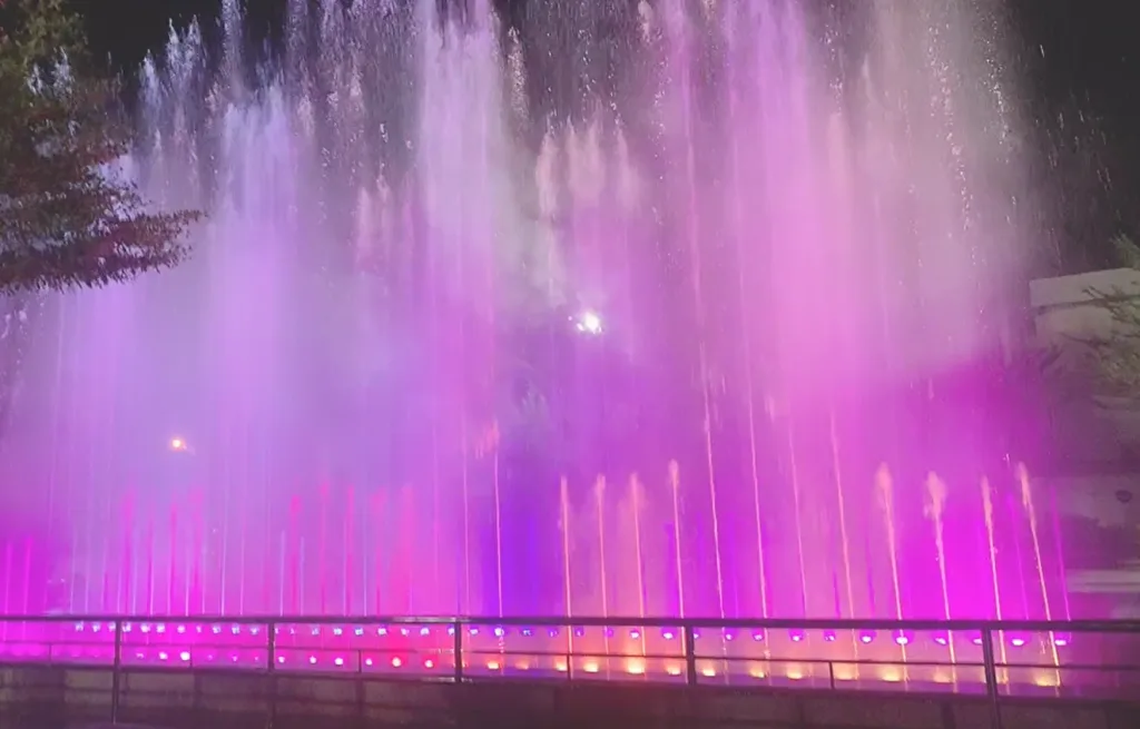 تعرف على نافورة جدة بارك الراقصة