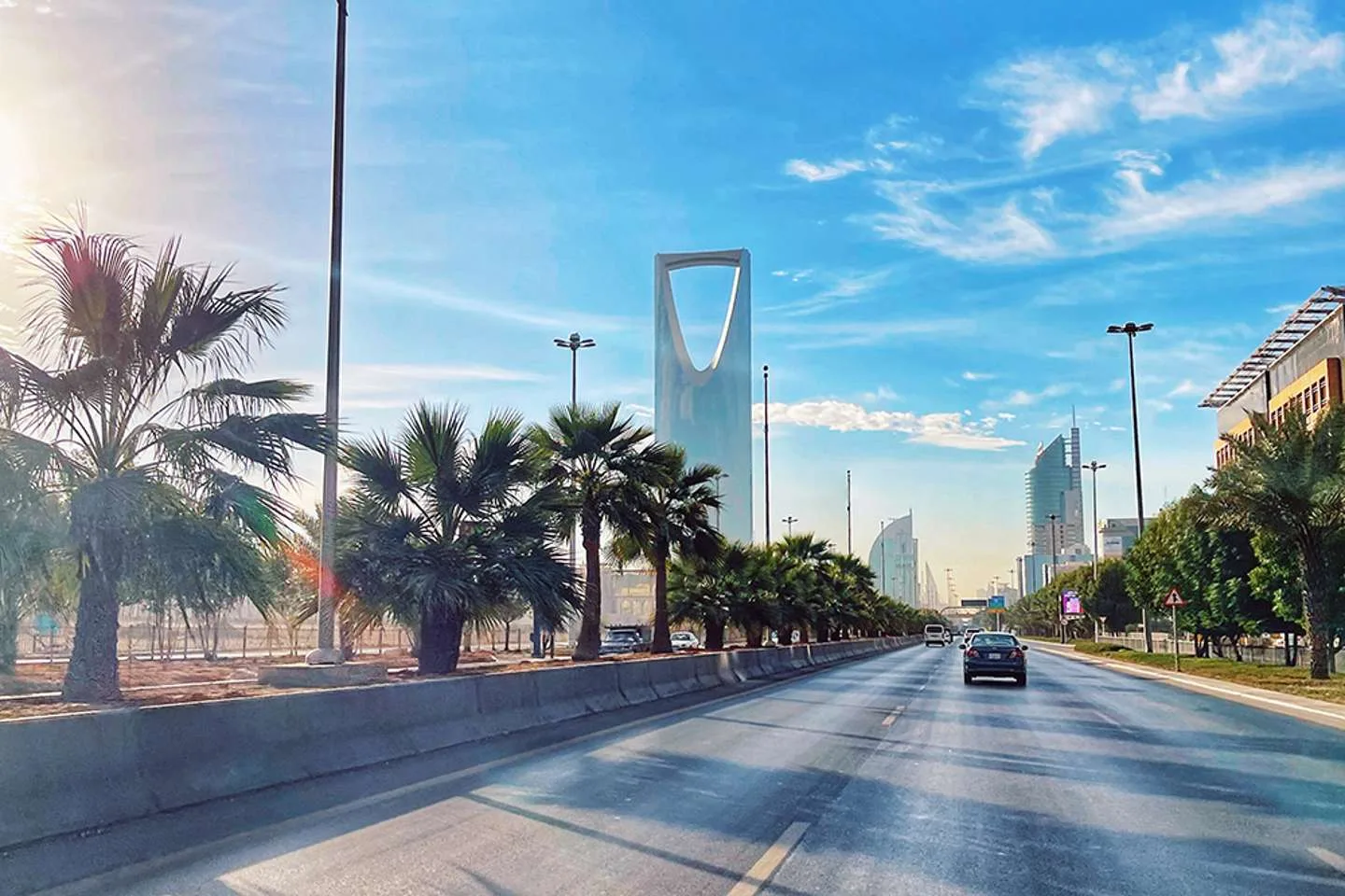 الدفاع المدني السعودي يفعّل الإنذار المبكر في الدمام بسبب خطر محتمل