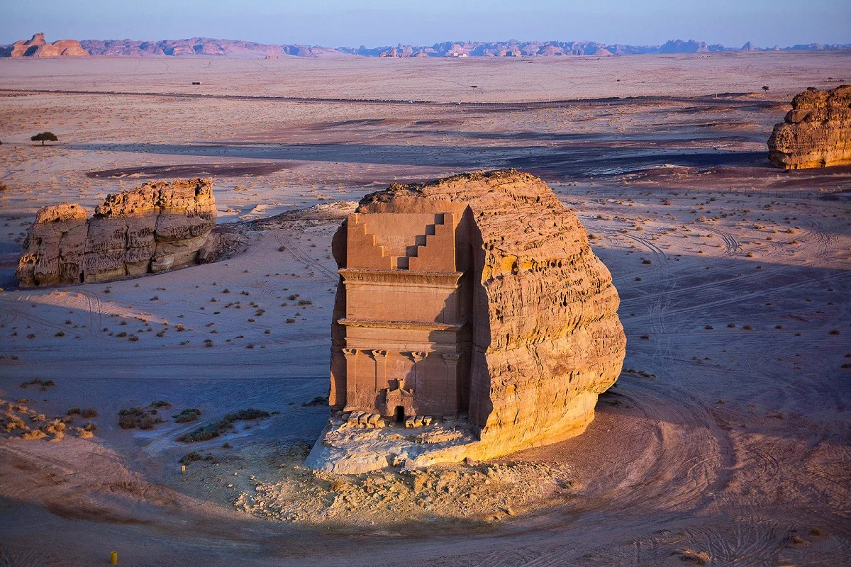 العلا 2026: الوجهة السياحية الأبرز التي تجمع بين التاريخ والمغامرة