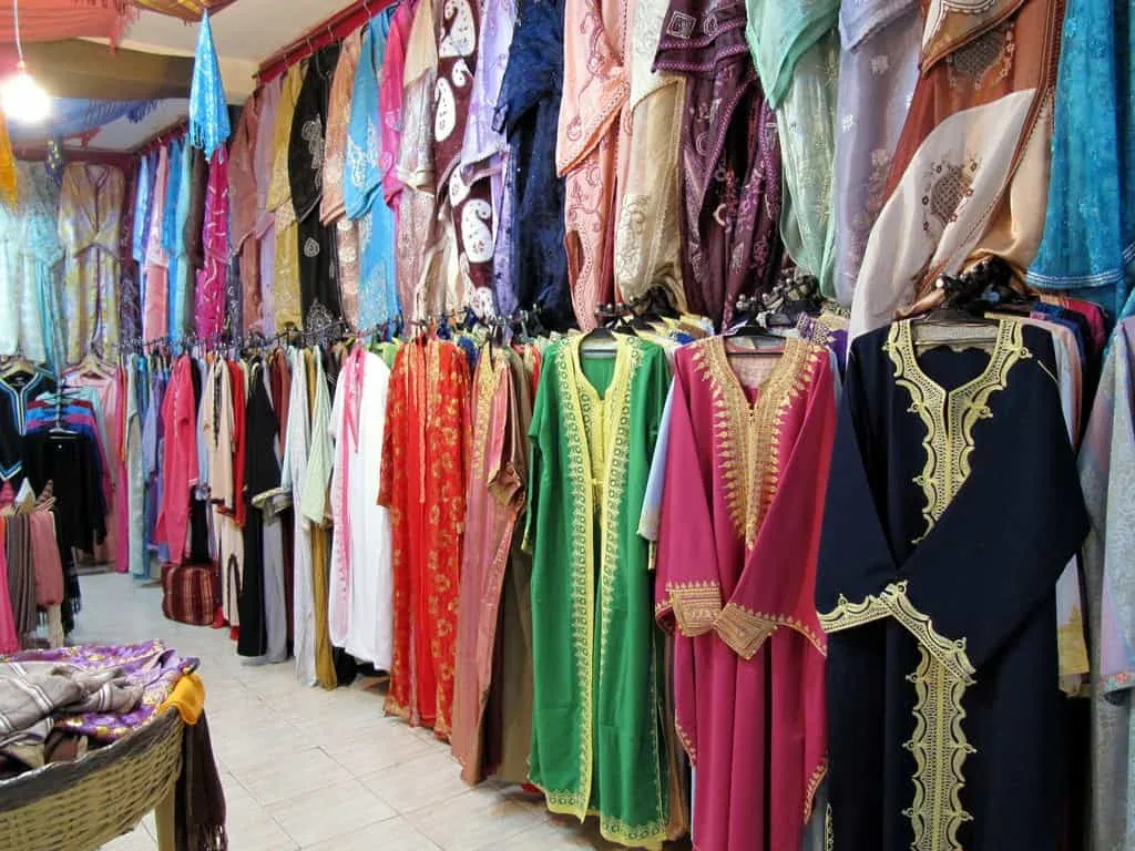 الاسواق الشعبية