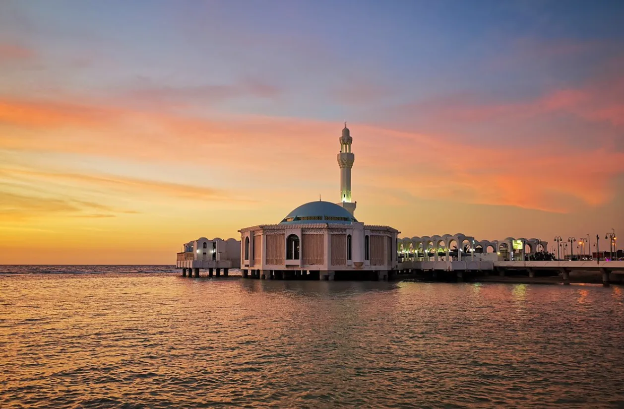 تعرف على مسجد الرحمة في جدة