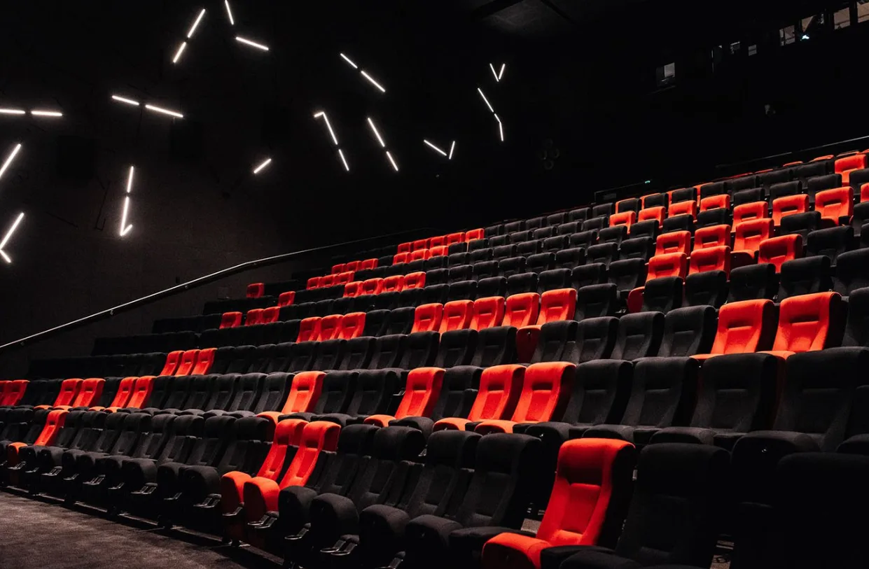 افتتاح دار سينما فنية في الرياض: تجربة سينمائية جديدة لمحبي الفن