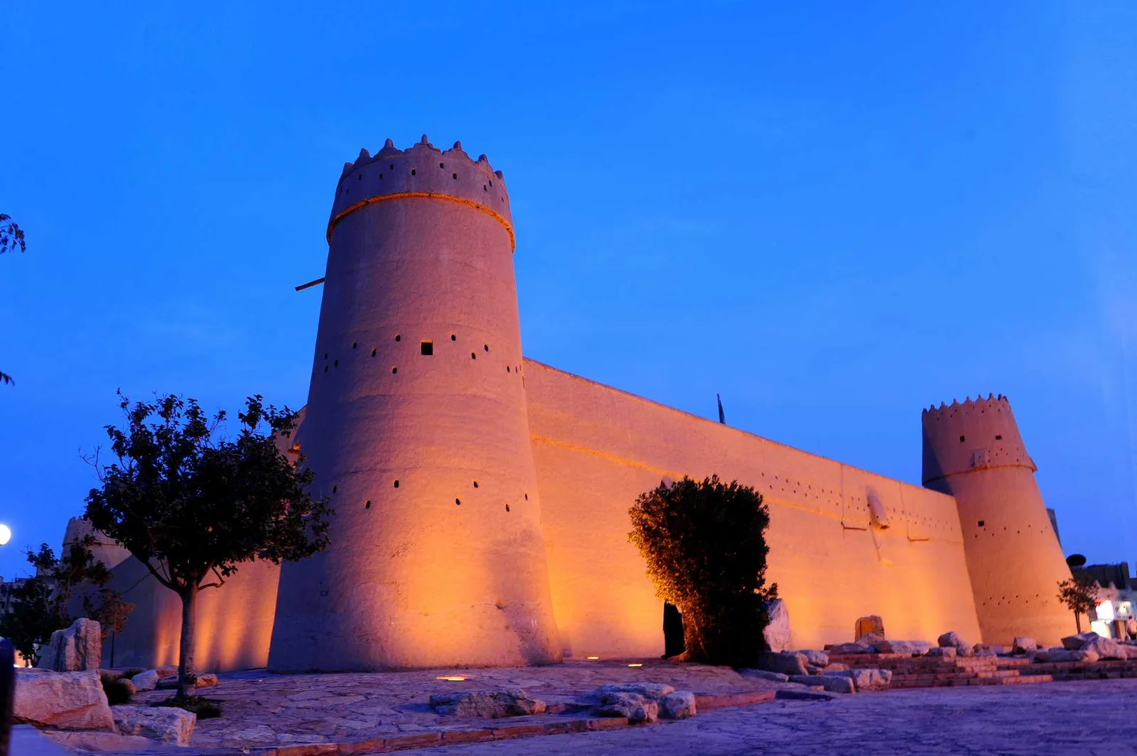 دليلك إلى متحف قصر المصمك في الرياض