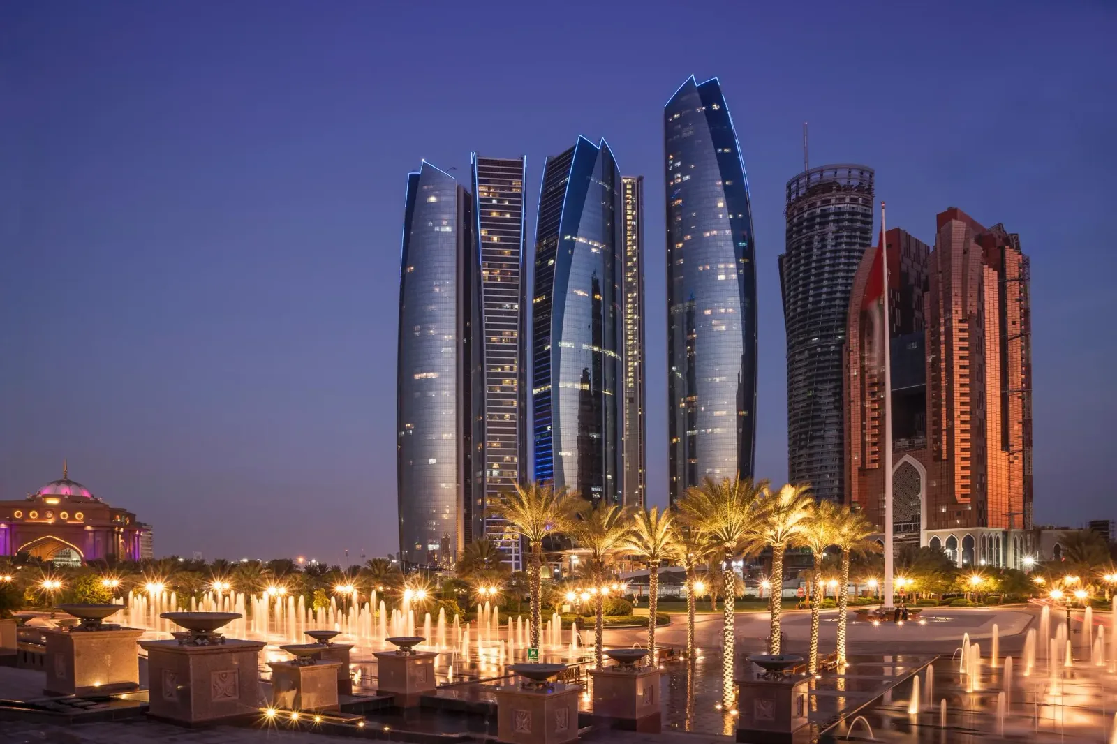 ما هي أكبر المدن السعوديه من حيث عدد السكان؟