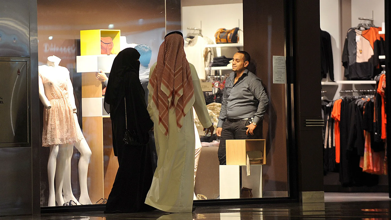 ما هو أكبر مول في السعودية؟