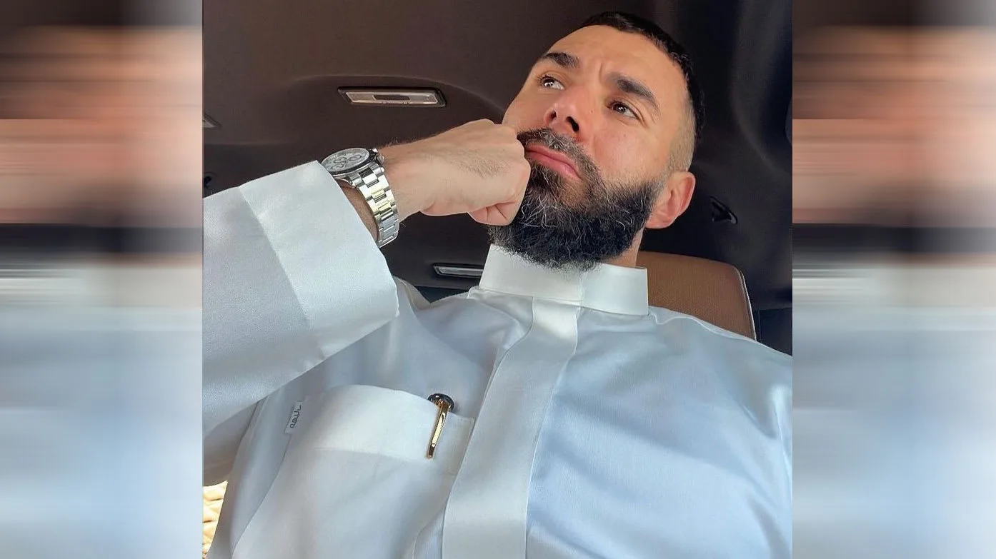 كريم بنزيمه يظهر بالثوب السعودي
