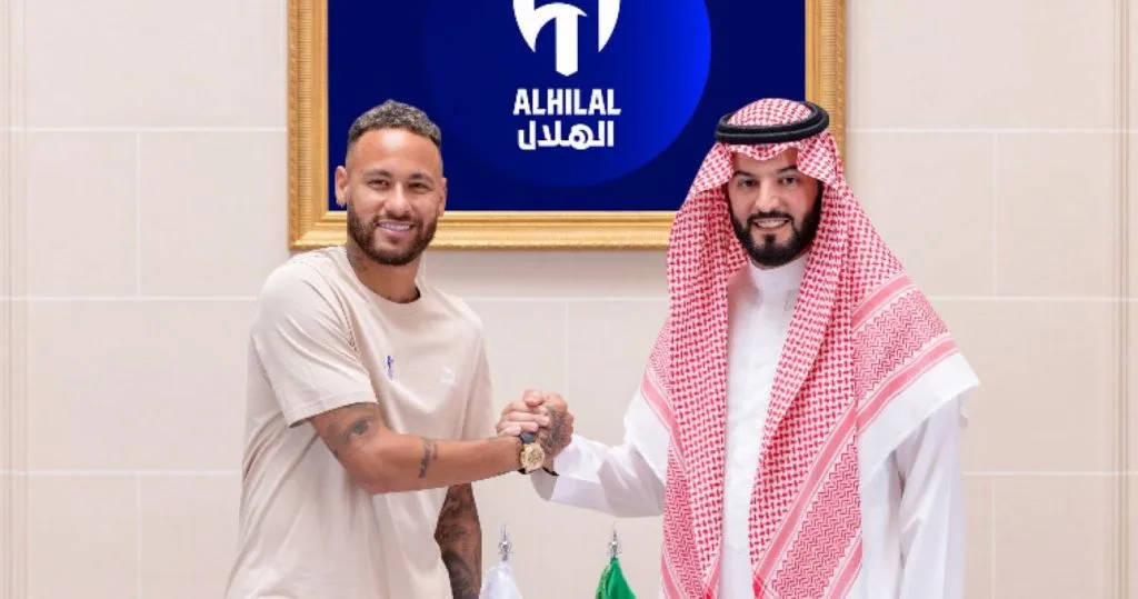 سر انتقال نيمار للهلال السعودي
