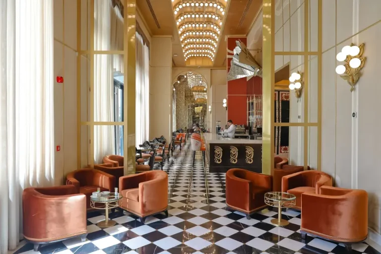 أفضل الأماكن لاحتساء شاي بعد الظهر في الرياض