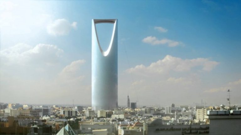 السعودية هي مركز المليونيرات الجديد في عام 2025