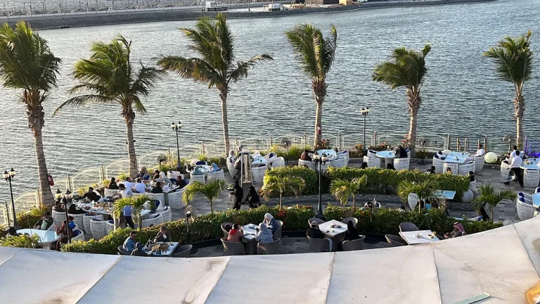 أفضل مطاعم بإطلالة بحرية في جدة